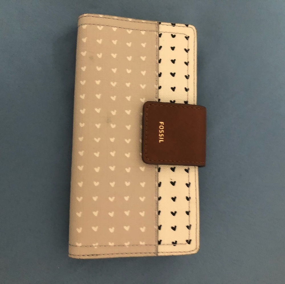 Fossil wallet